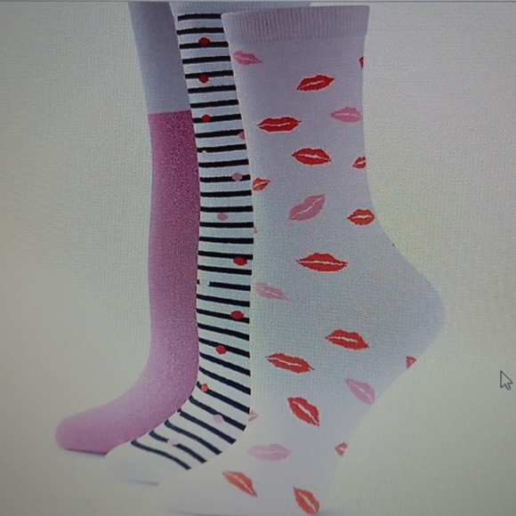 Price ⬇️: Kate Spade Lips Crew Socks 3-pair set - Picture 4 of 4